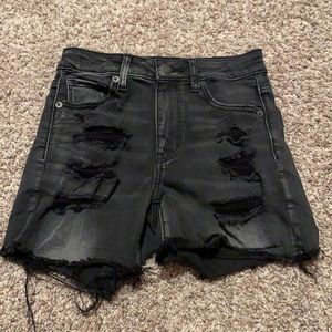 Super stretchy destructive shorts